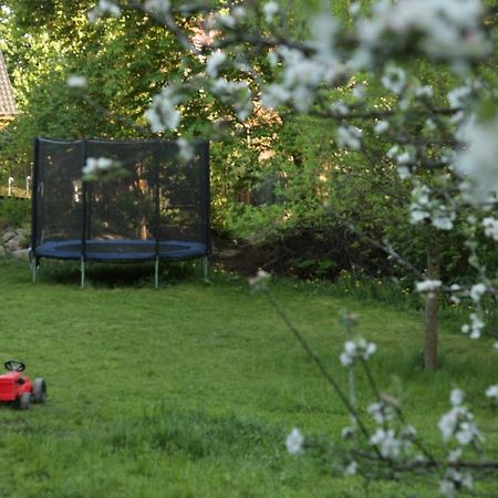 Große Wohnung / Haushälfte in Peetzig am See Angermunde Exterior foto